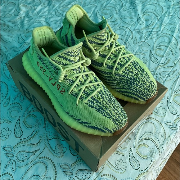 Adidas Yeezy 350 v2 semi-frozen yellows - Picture 2 of 5